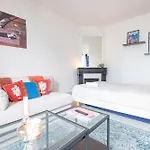 Le Constance - Peaceful, Close To Eiffel Tower